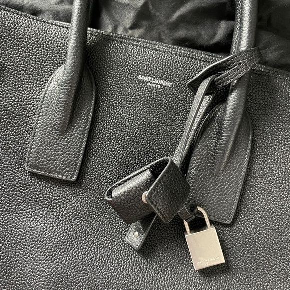 Saint Laurent Black Sac de Jour L Grained Leather - Picture 5 of 10